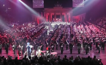 “Amazing Grace” performed by 200 bagpipes brings audience to tears