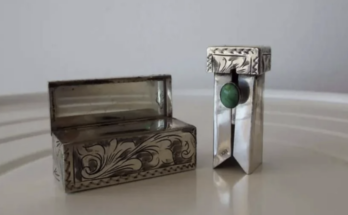 How Vintage Lipstick Cases Became Collectible Art