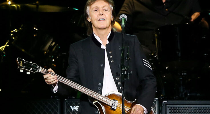 Paul McCartney’s only son James makes rare appearance with father – his looks are highly criticized by fans