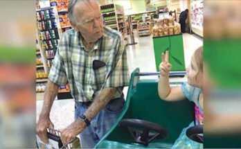 4-year-old calls stranger “old person” in store – then her mom is floored by his response