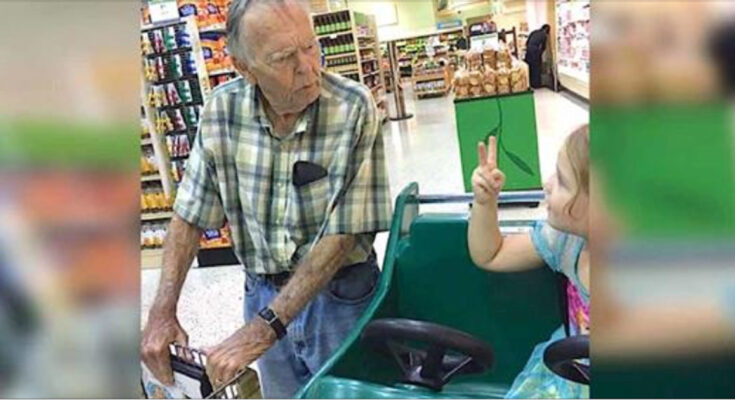 4-year-old calls stranger “old person” in store – then her mom is floored by his response