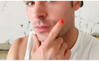 If you see a man with one painted fingernail, here’s what it means